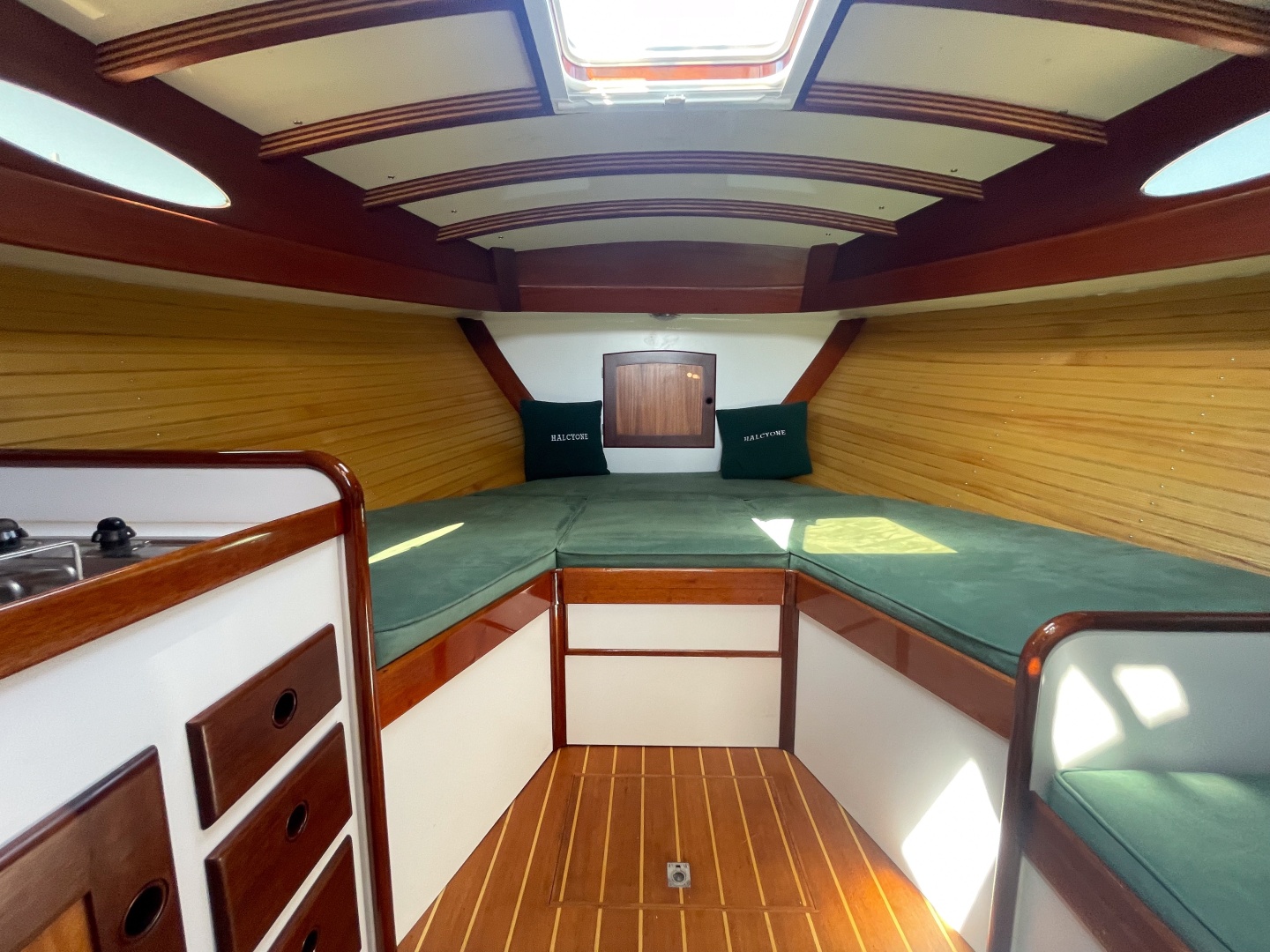 2002 Lyman-Morse Monhegan 30 - Halcyone 