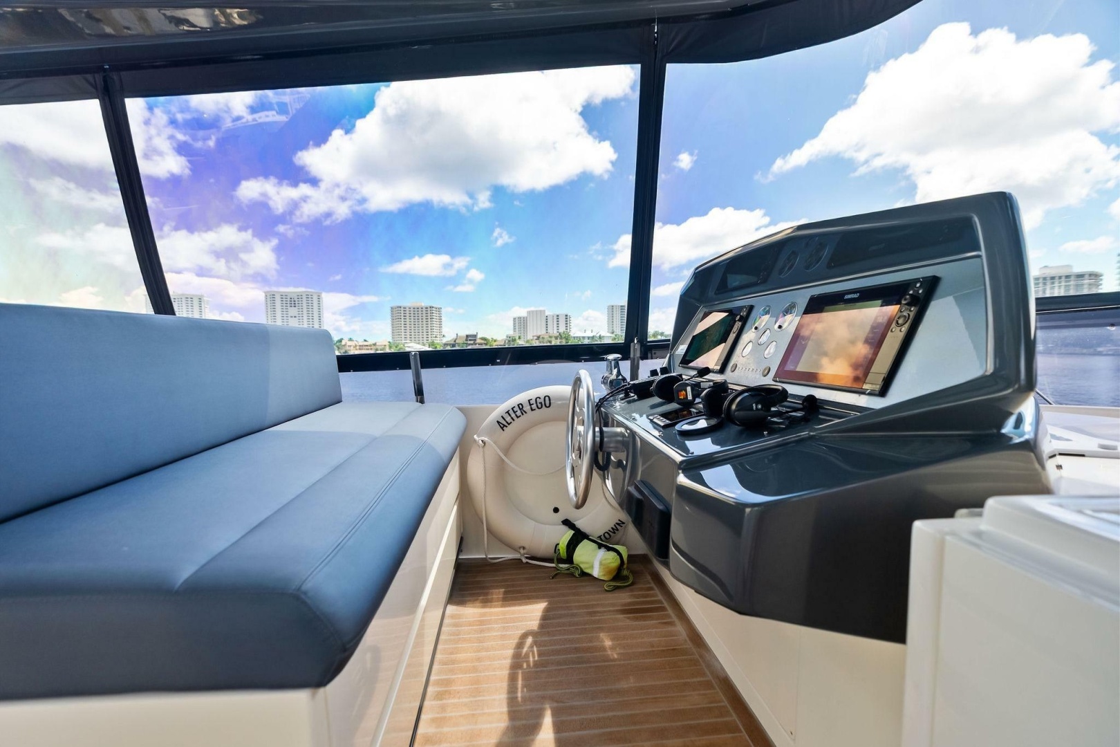ALTER EGO 85ft Ferretti Yachts Yacht For Sale