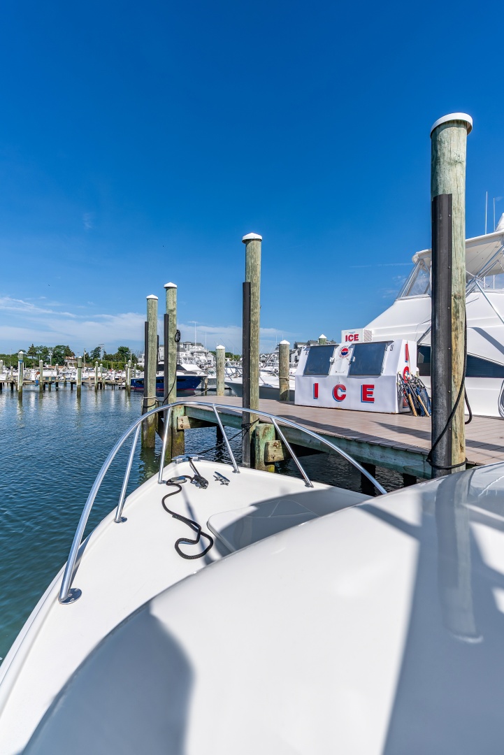 Pic s Kicks 31ft Bertram Yacht For Sale