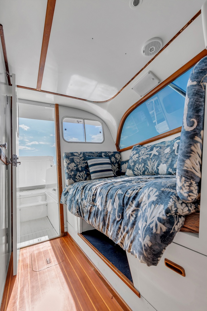 Pic s Kicks 31ft Bertram Yacht For Sale
