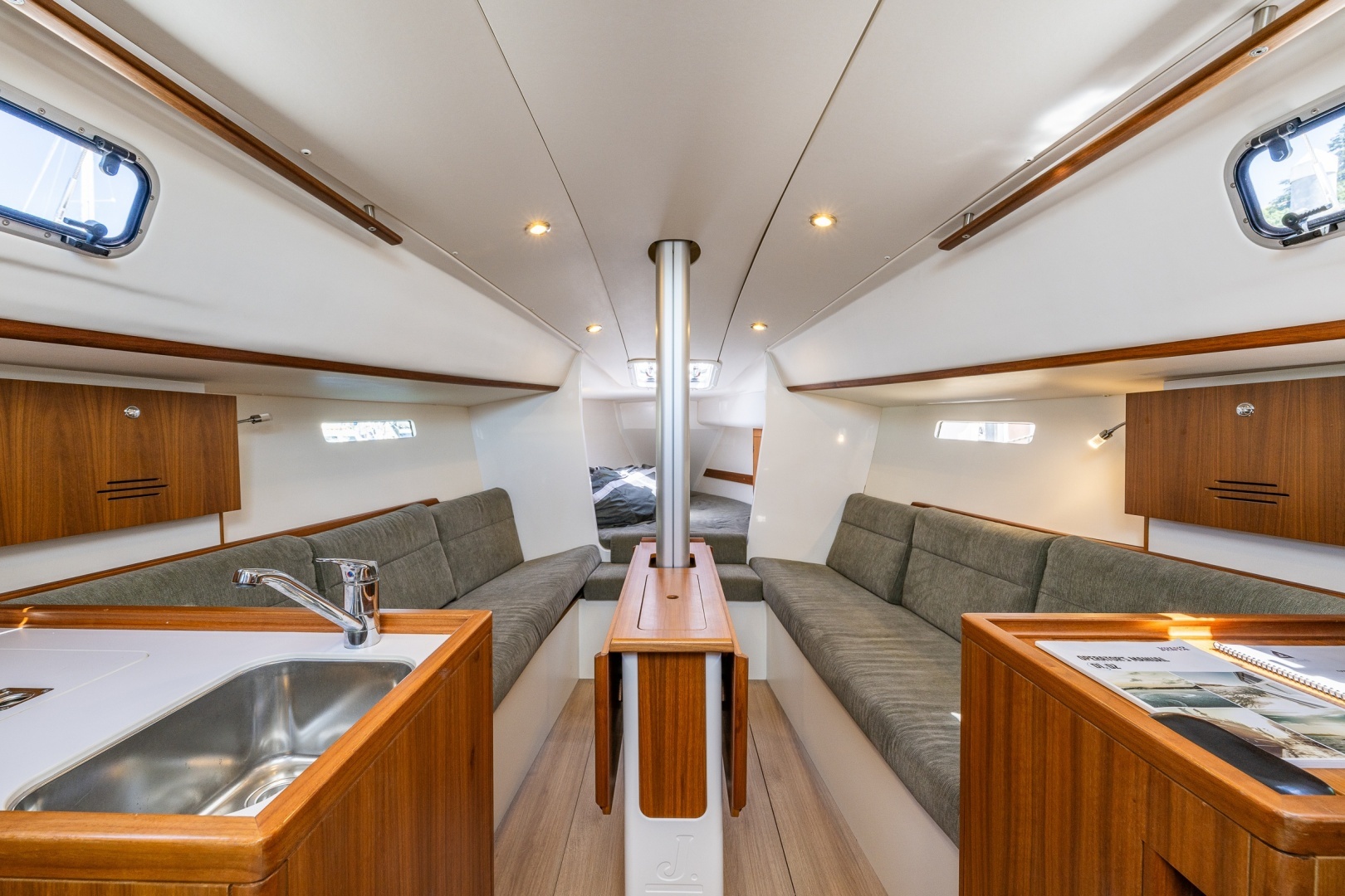 J Boats J/97E Yacht For Sale