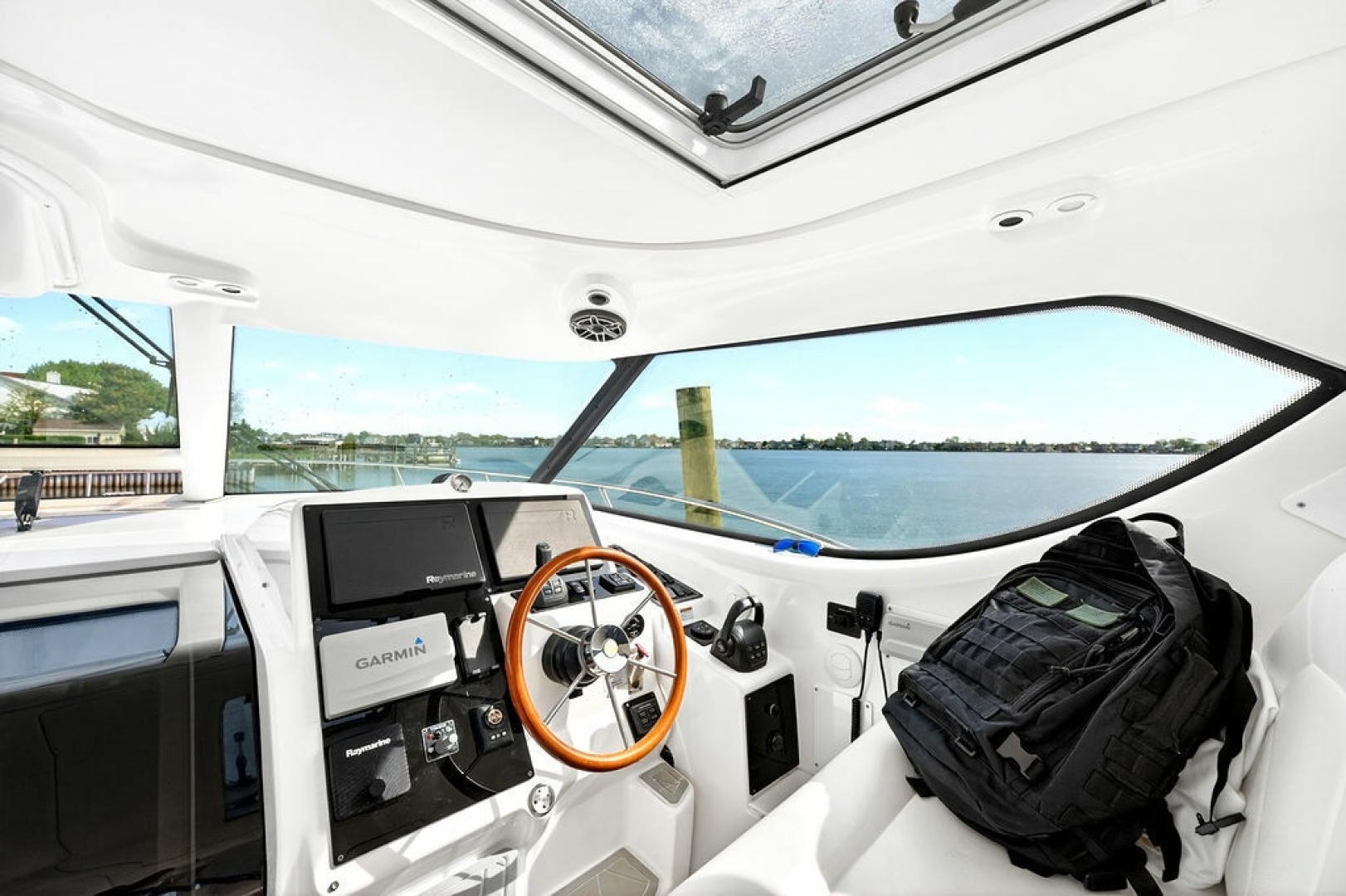 2006 Tiara Yachts 4300 Sovran