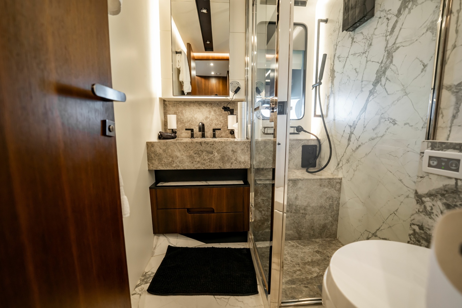 2023 Astondoa AS8 photo 103