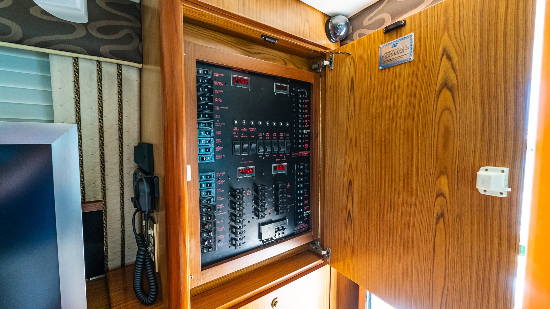 54ft Ocean Yachts Yacht For Sale