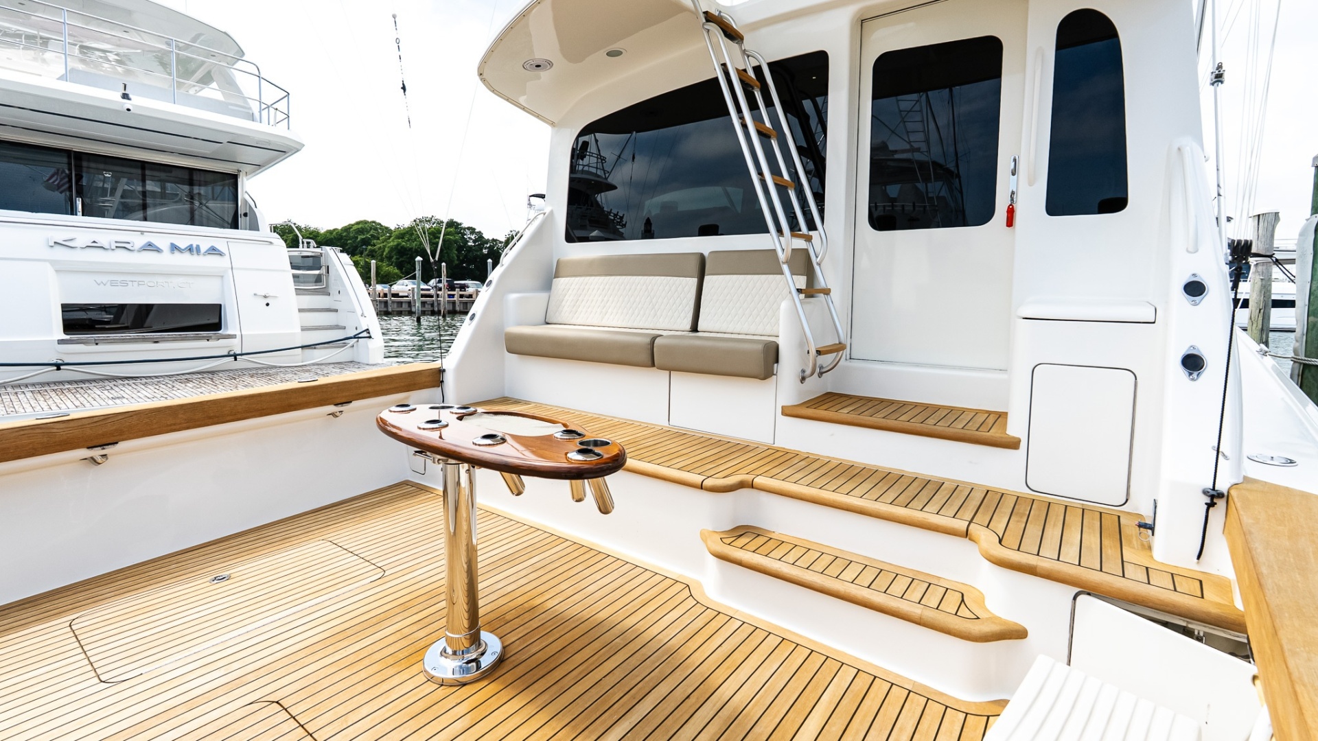 54ft Ocean Yachts Yacht For Sale