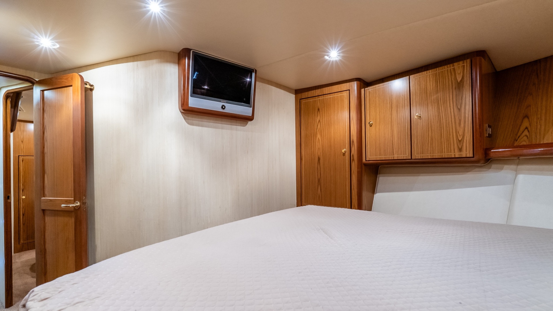 54ft Ocean Yachts Yacht For Sale