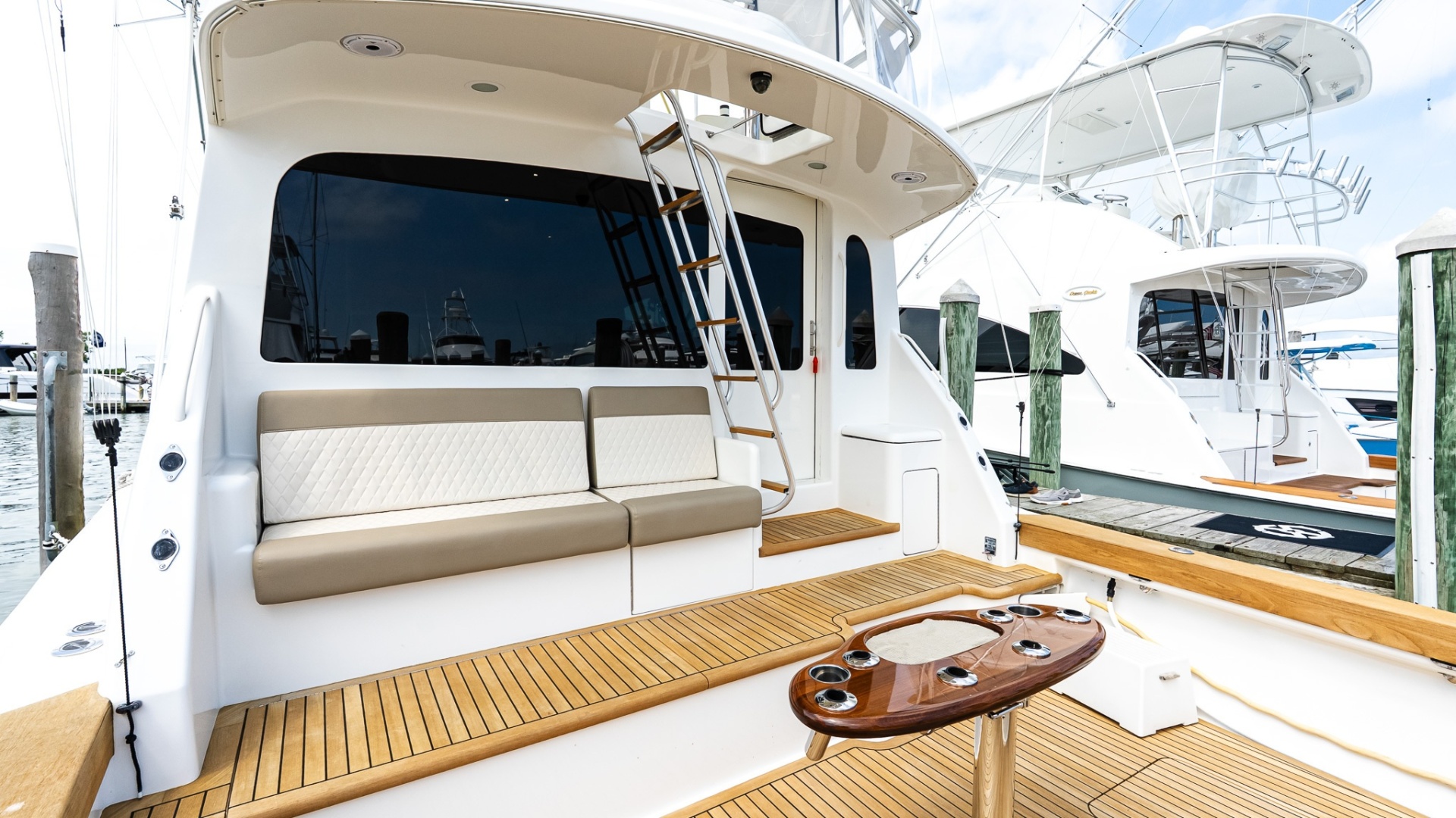 54ft Ocean Yachts Yacht For Sale
