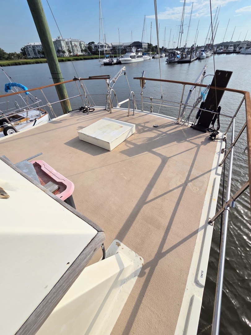 Stella Maris 39ft C  amp  L Yacht For Sale