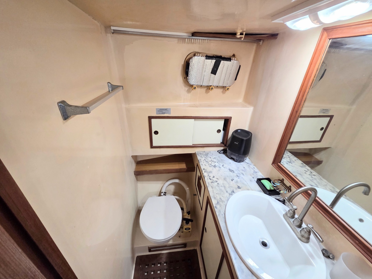 Stella Maris 39ft C  amp  L Yacht For Sale