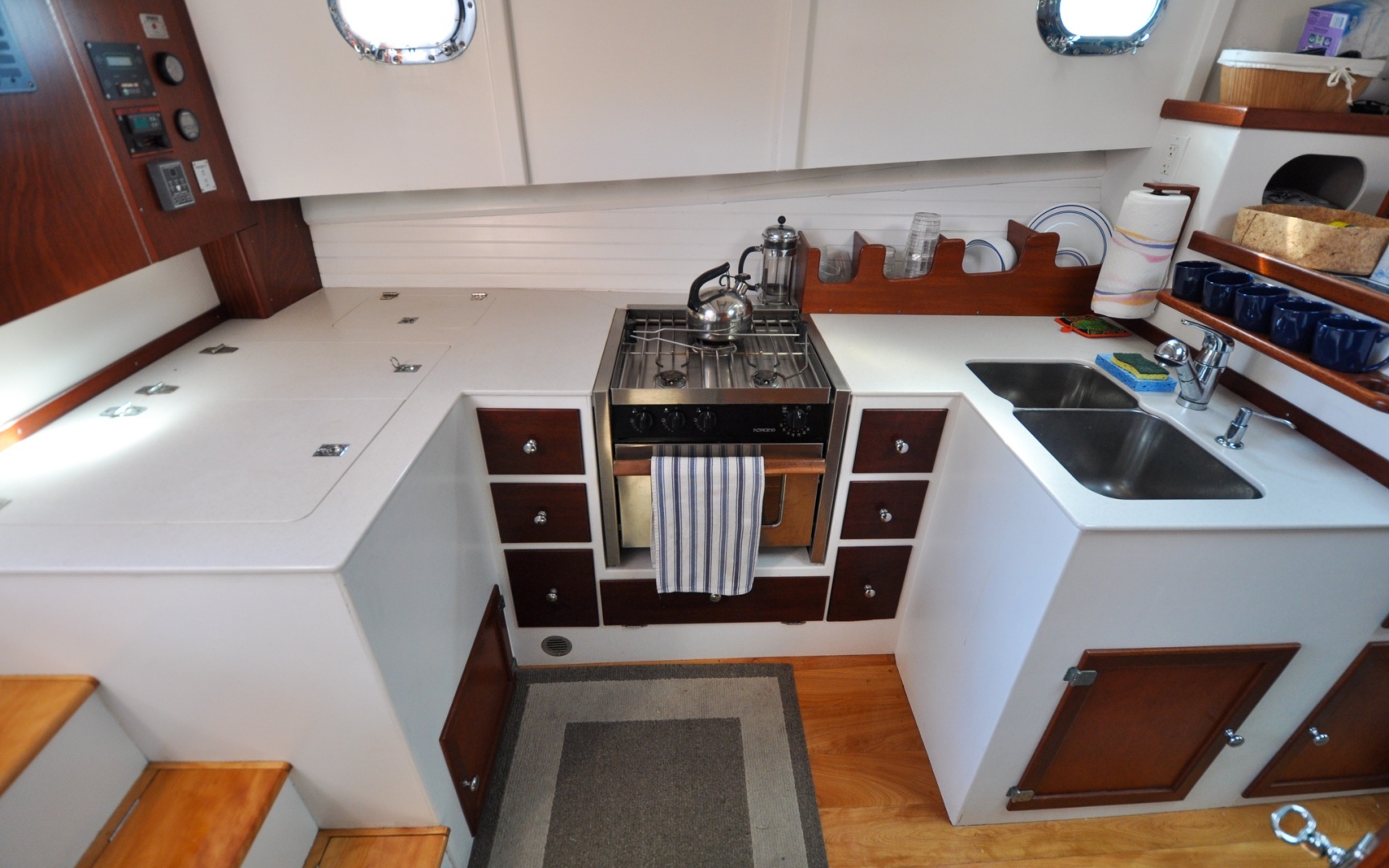 Aleria 42ft Bunker and Ellis Yacht For Sale