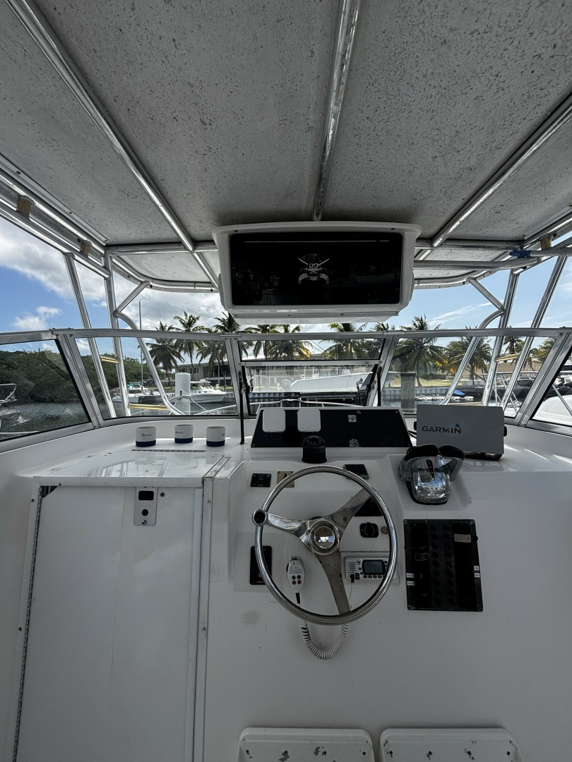 Double Trouble      29ft Pro Sports Yacht For Sale