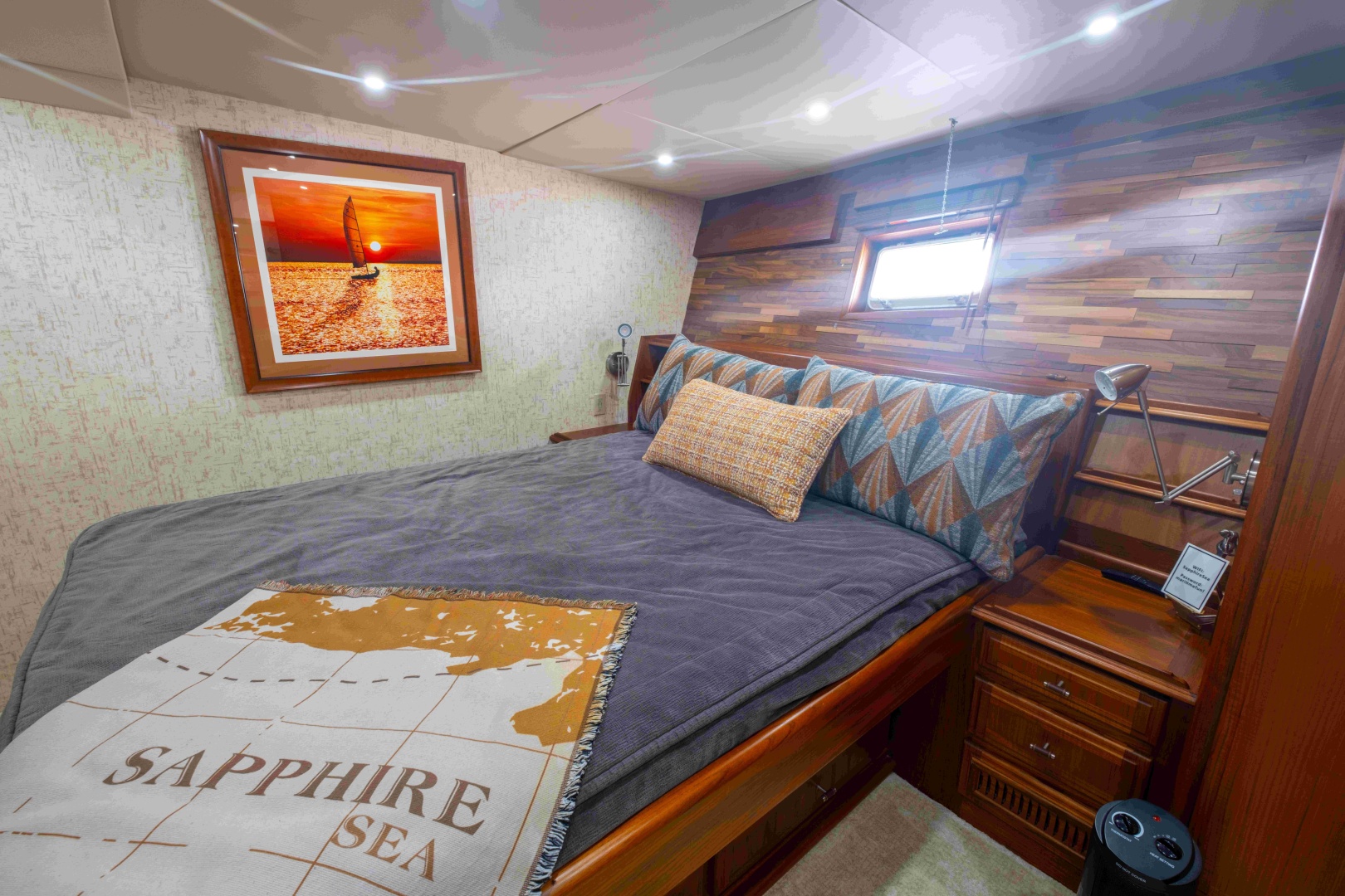 1972 Offshore Yachts 