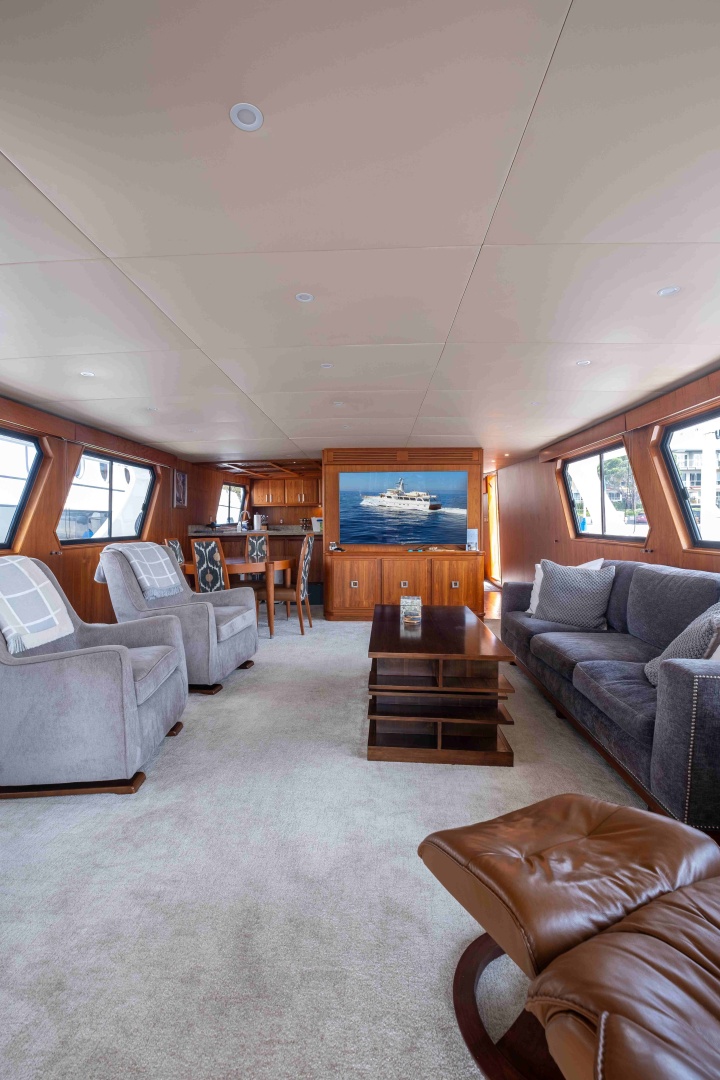 1972 Offshore Yachts 