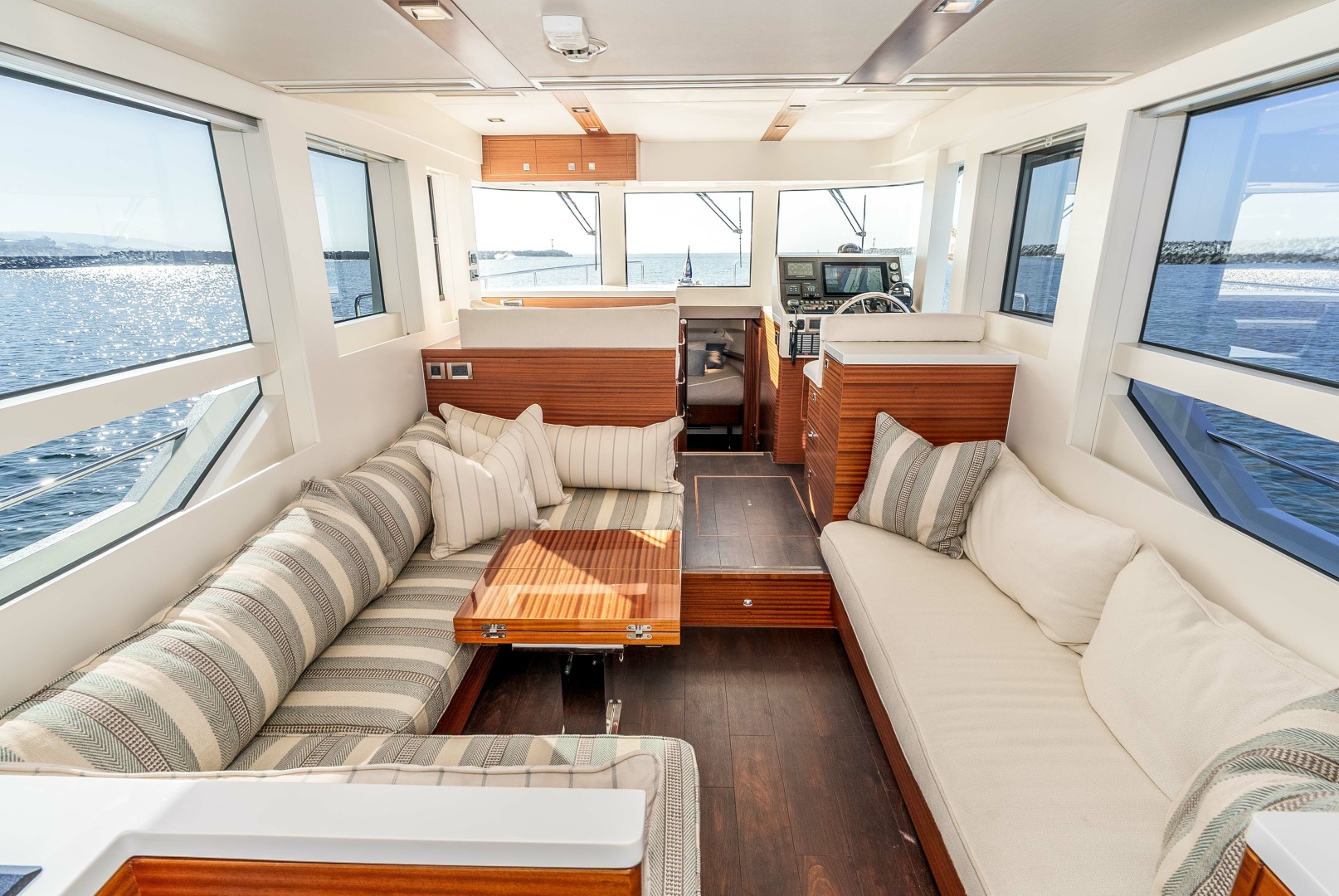 2021 Outback Yachts Outback 50