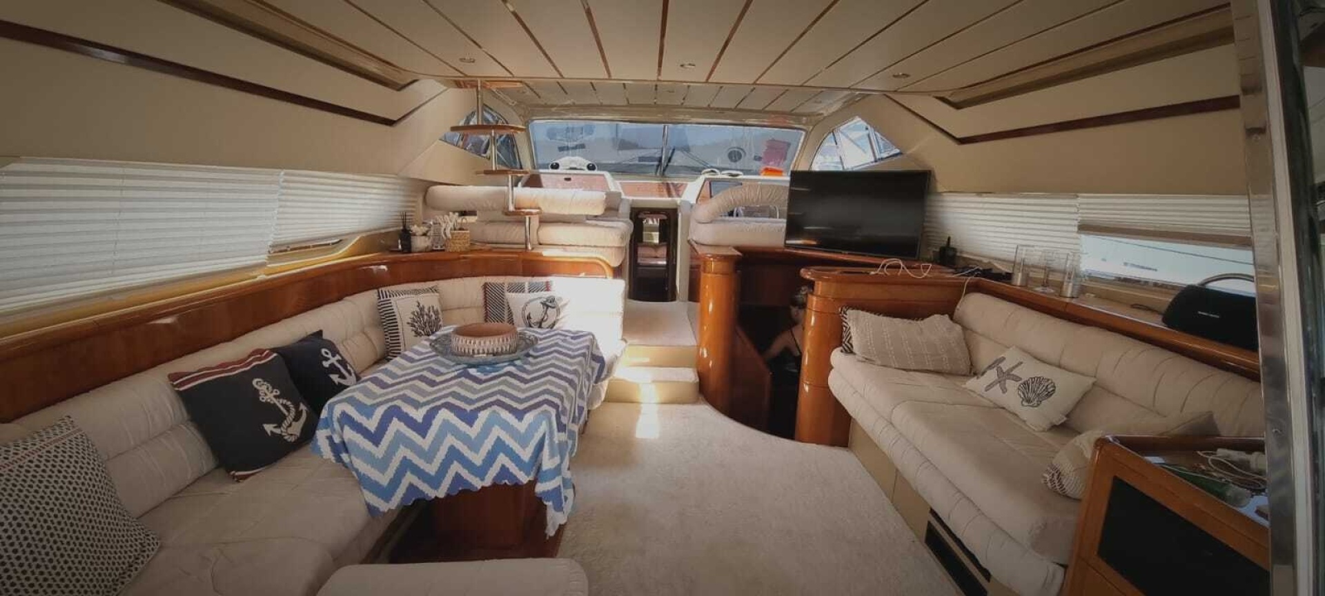 2001 Ferretti Yachts 