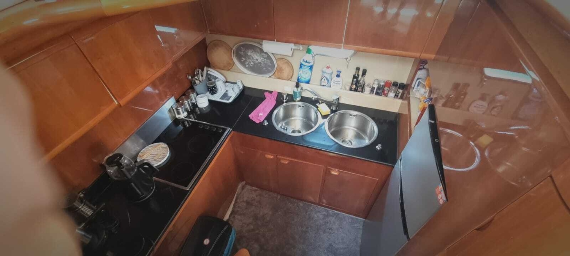 57ft Ferretti Yachts Yacht For Sale