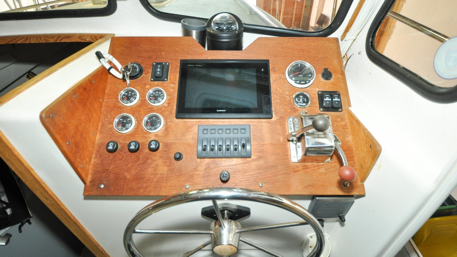 Dorsey Dee 32ft Holland Yacht For Sale