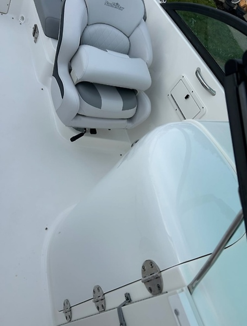 24ft NauticStar Yacht For Sale