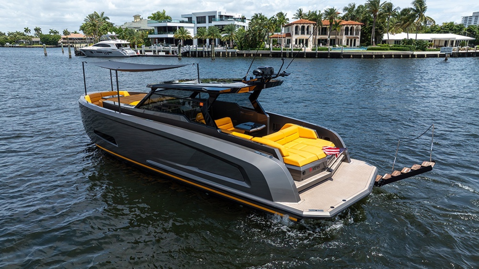 21 SUMMER 45ft Vanquish Yachts Yacht For Sale