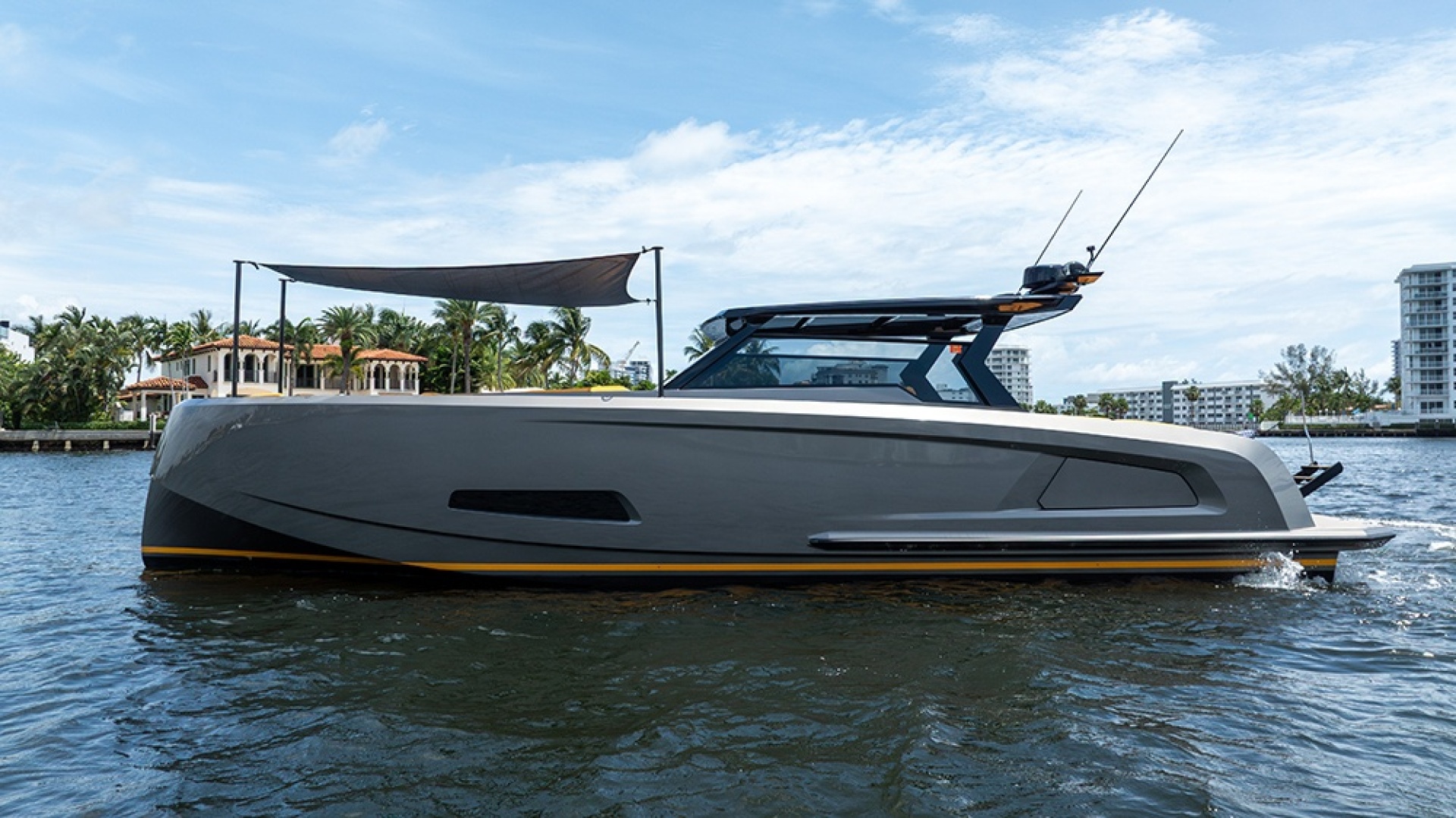 21 SUMMER 45ft Vanquish Yachts Yacht For Sale