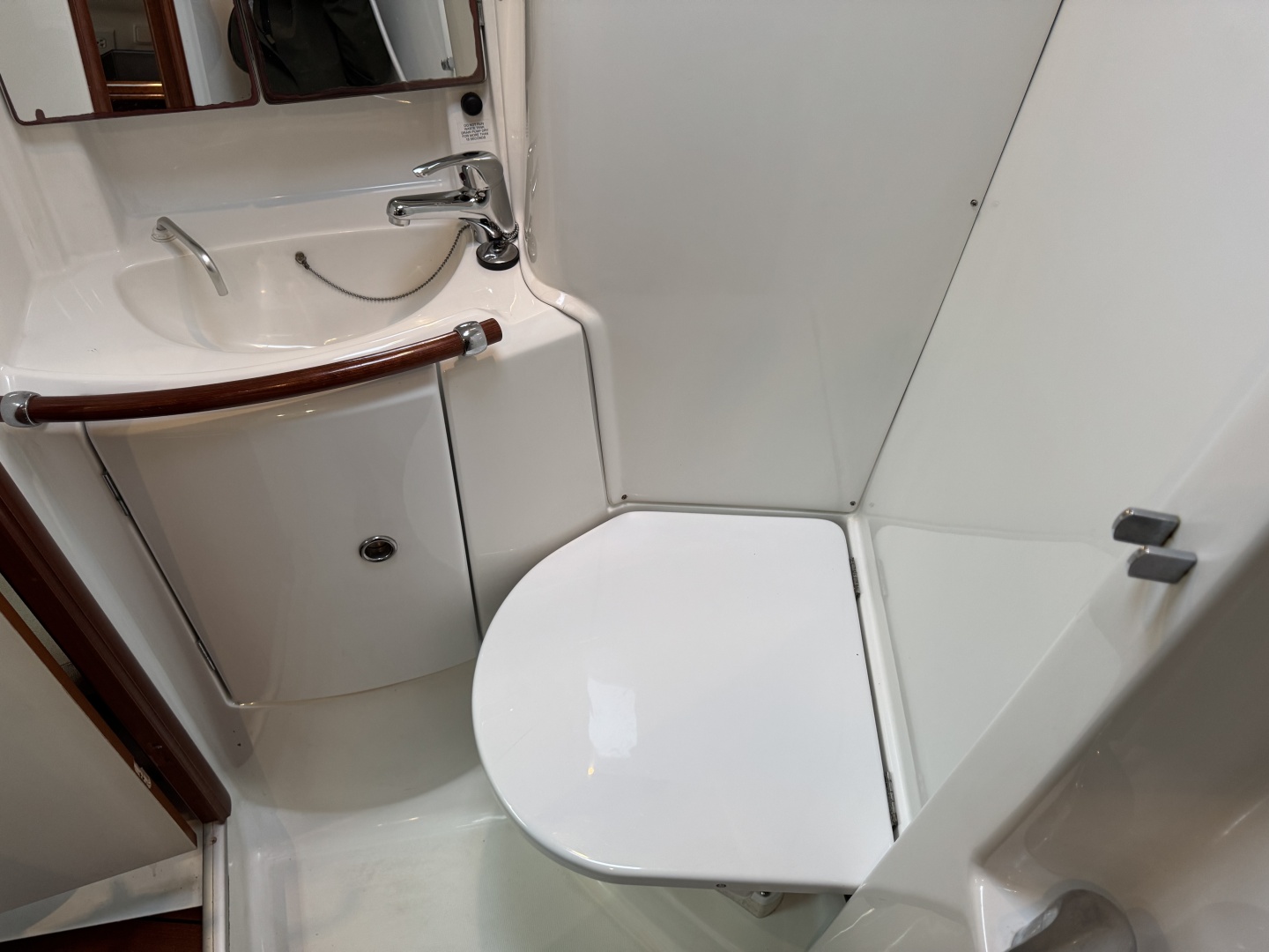 2004 Beneteau 423