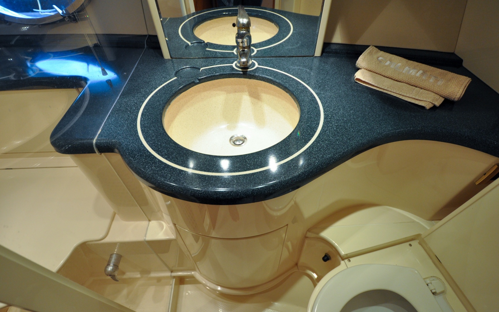 Calmati 54ft Azimut Yacht For Sale