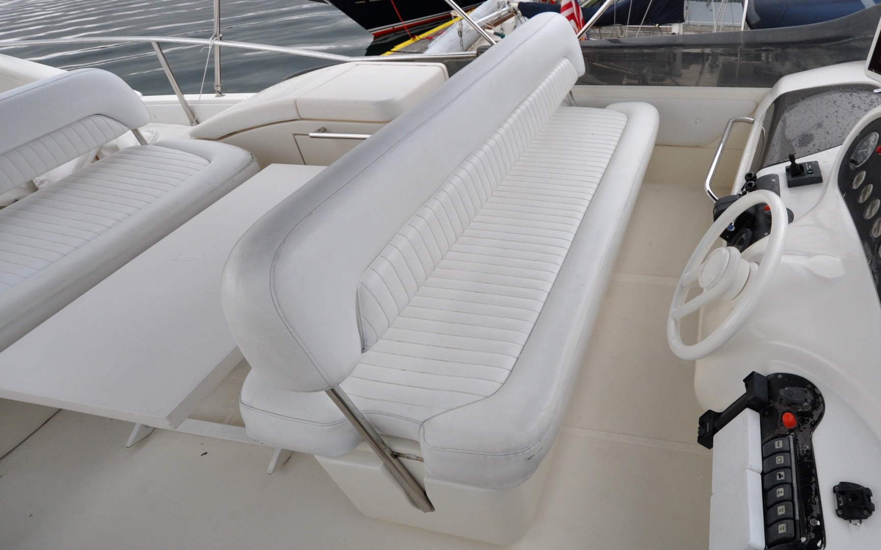Calmati 54ft Azimut Yacht For Sale