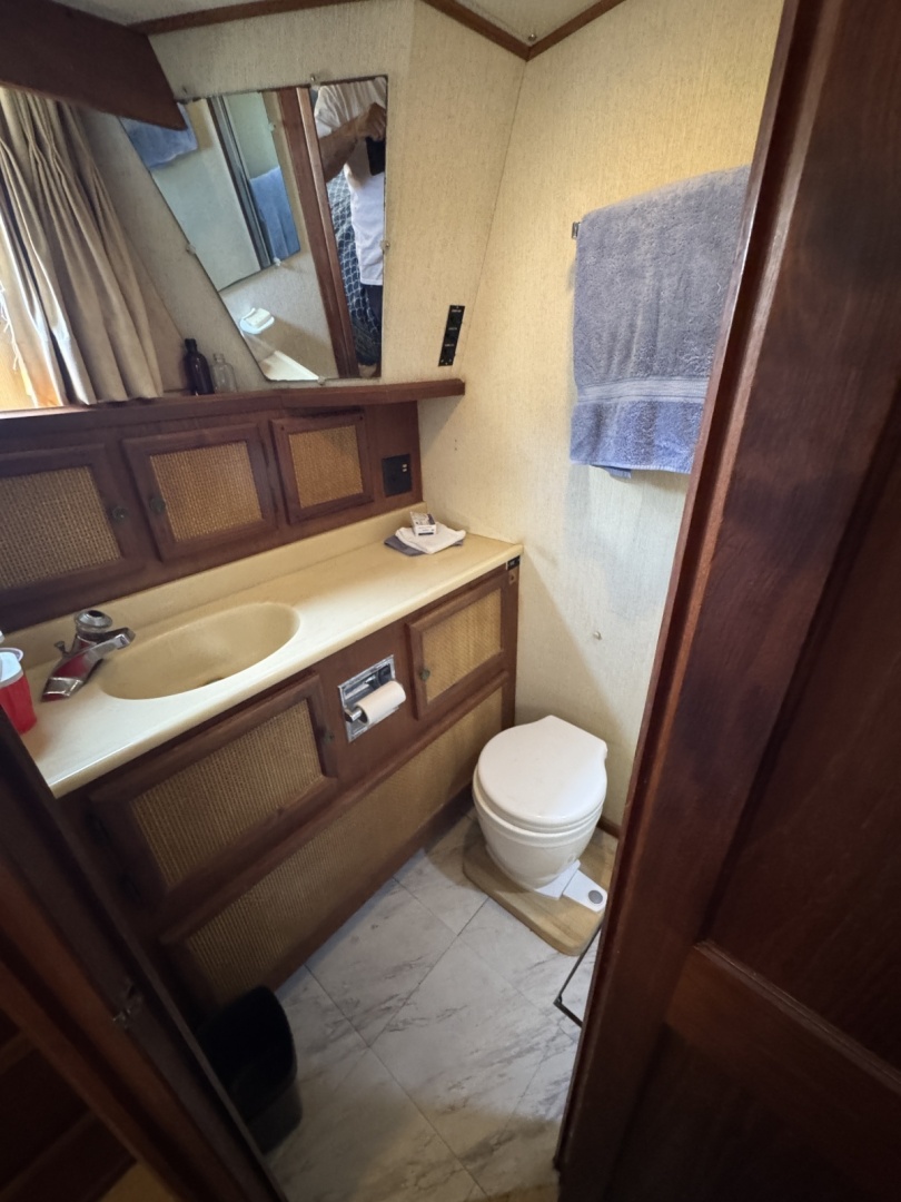 Fortunate Son 44ft Viking Yacht For Sale Fortunate Son 44ft Viking Yacht For Sale