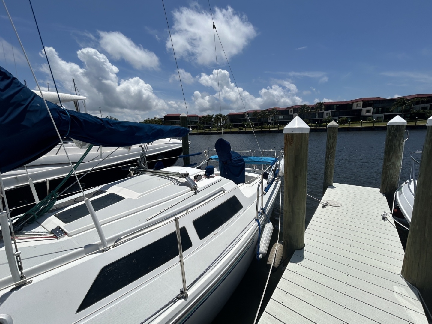 DRAGON FLY 28ft Catalina Yacht For Sale