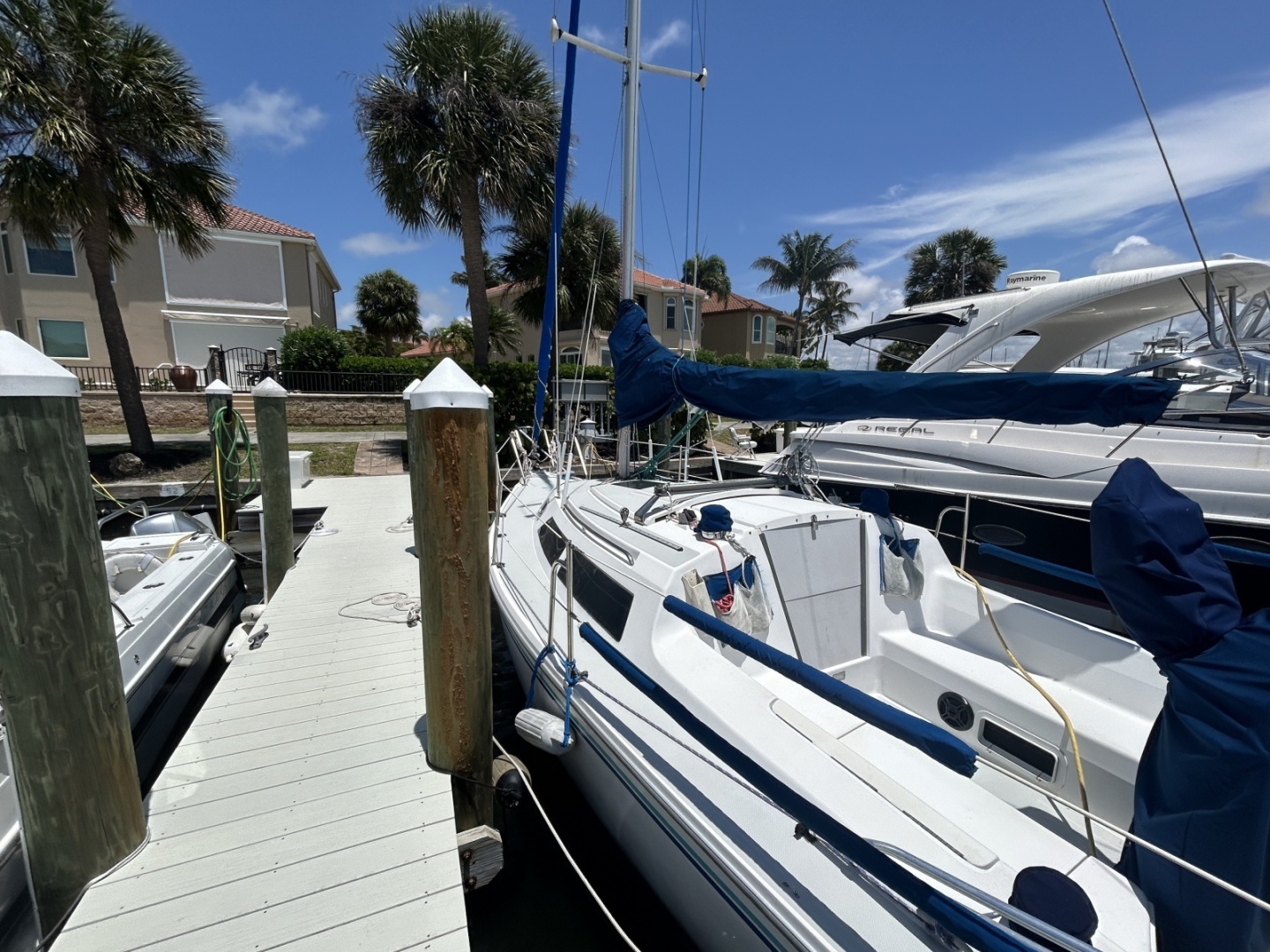 DRAGON FLY 28ft Catalina Yacht For Sale