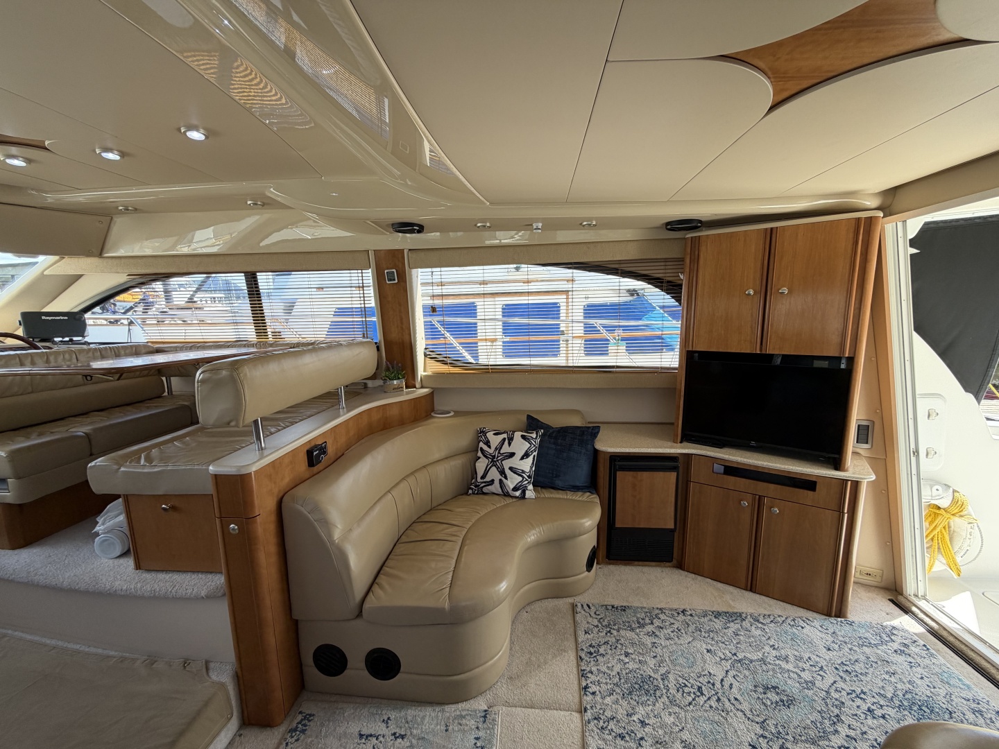 2004 Meridian 411