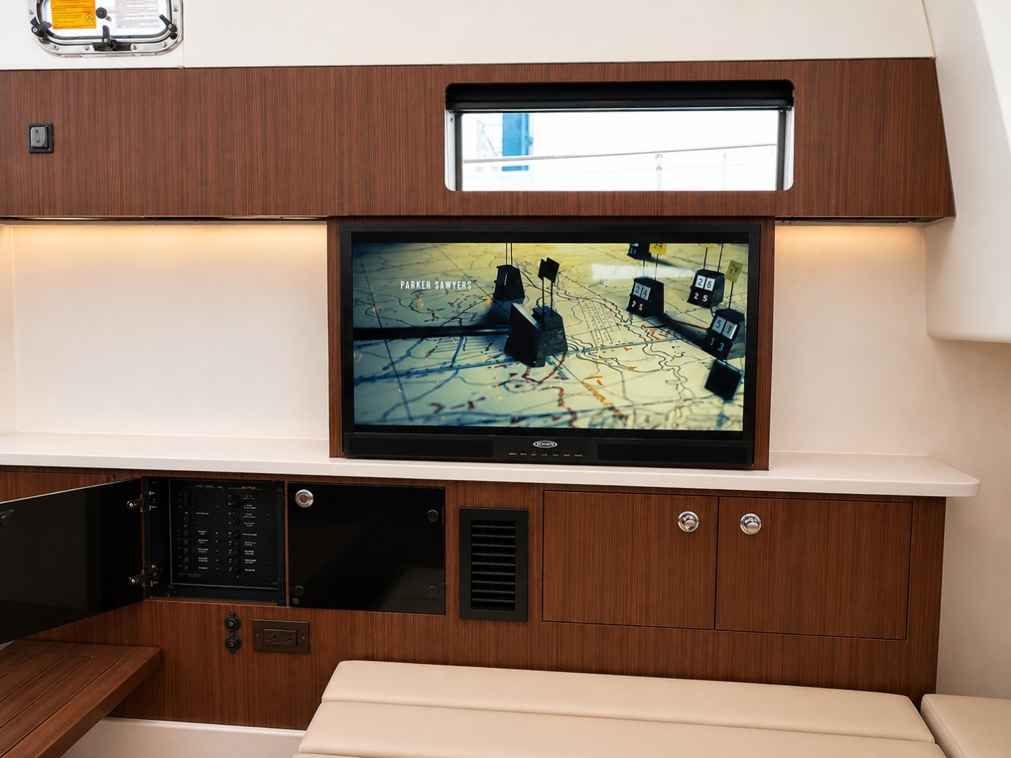 Disconnected 37ft Pursuit Yacht For Sale