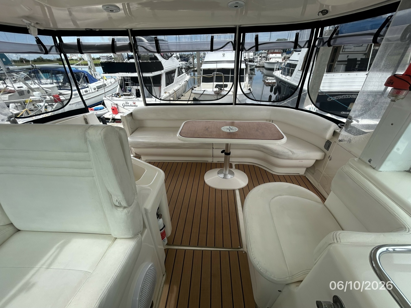 39' Sea Ray sundeck aft