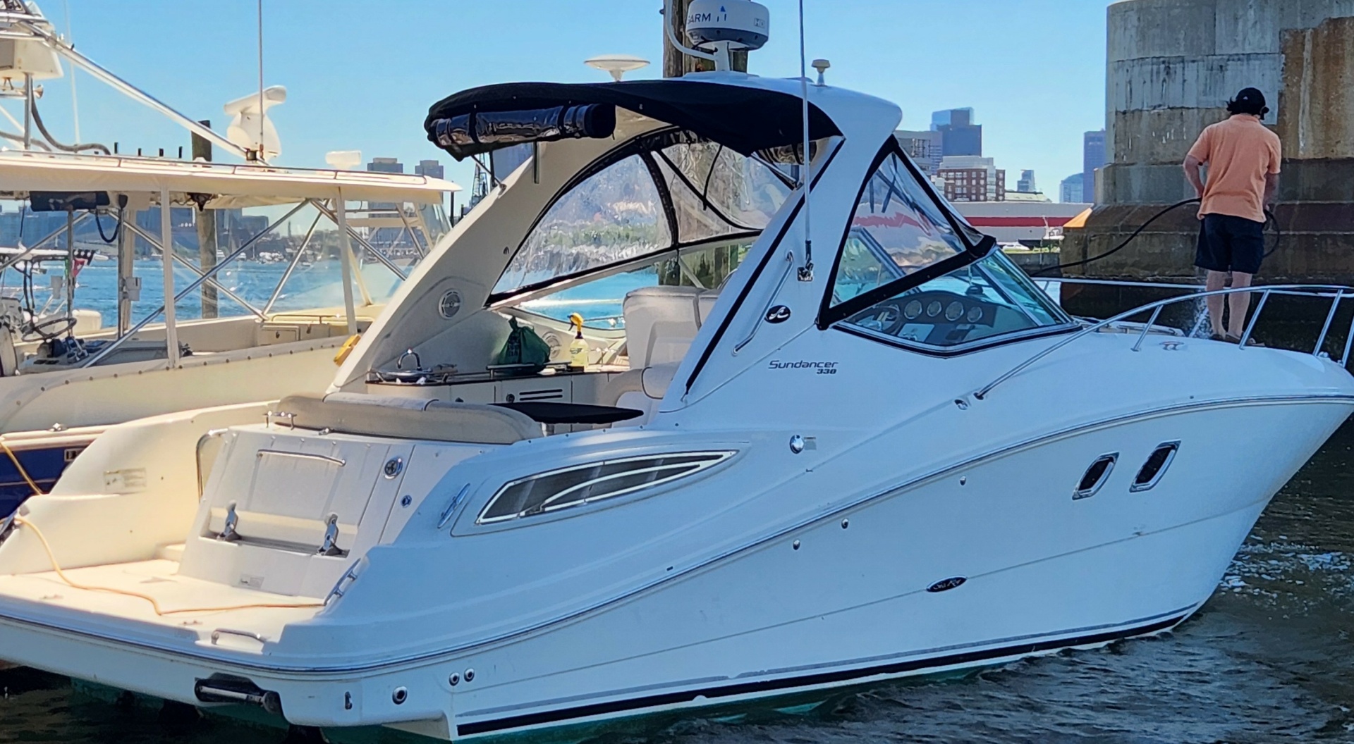 33ft Sea Ray Yacht For Sale