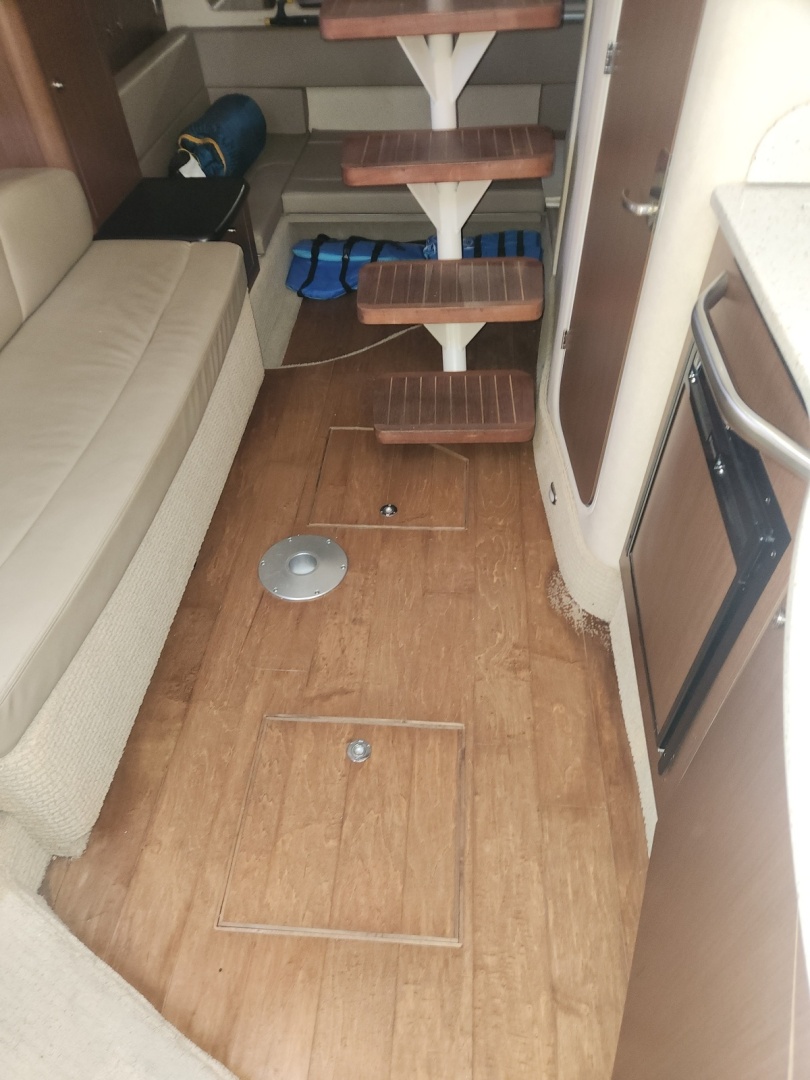 33ft Sea Ray Yacht For Sale