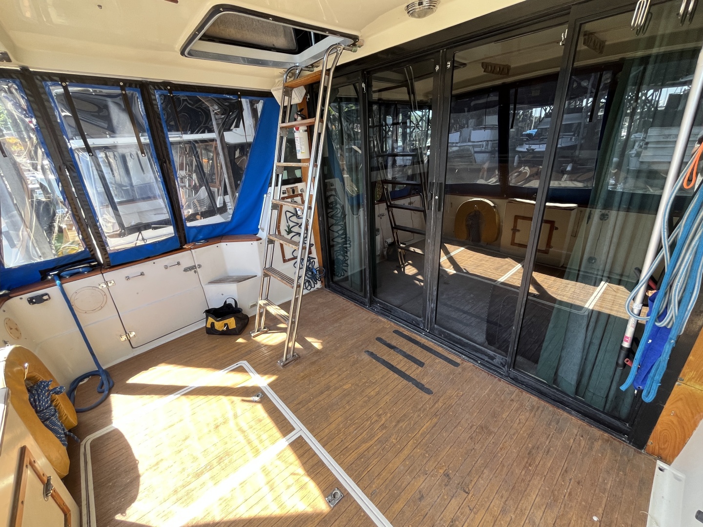 34ft Fiberform Yacht For Sale