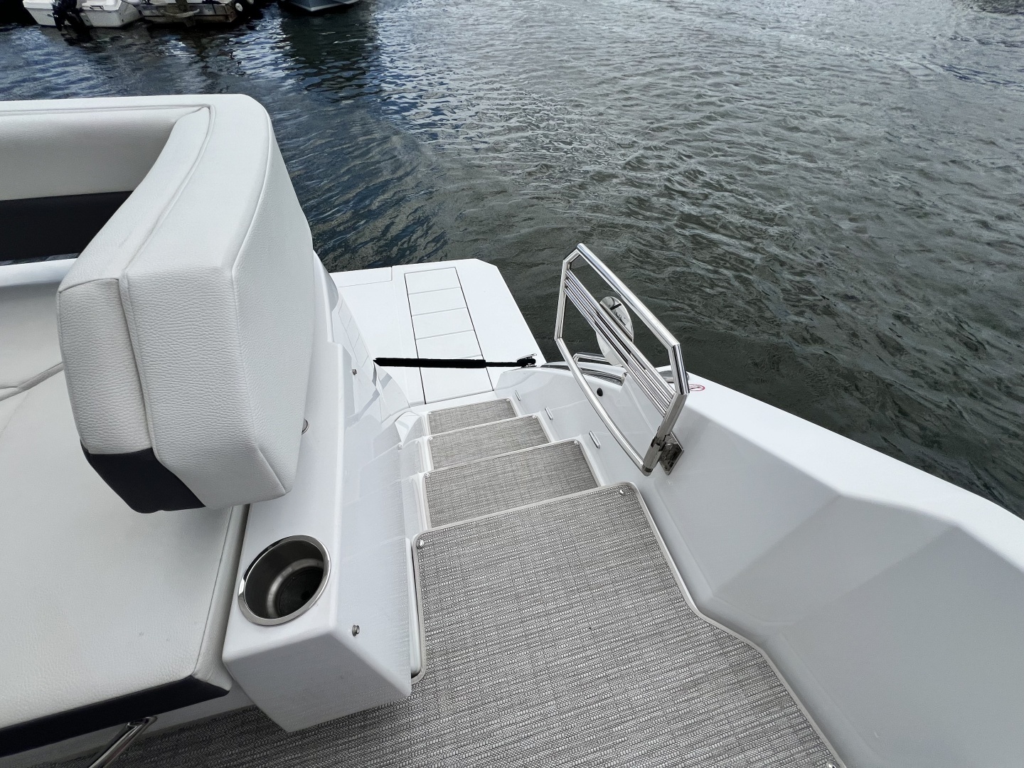 Cruisers Yachts 50 Cantius Yacht For Sale