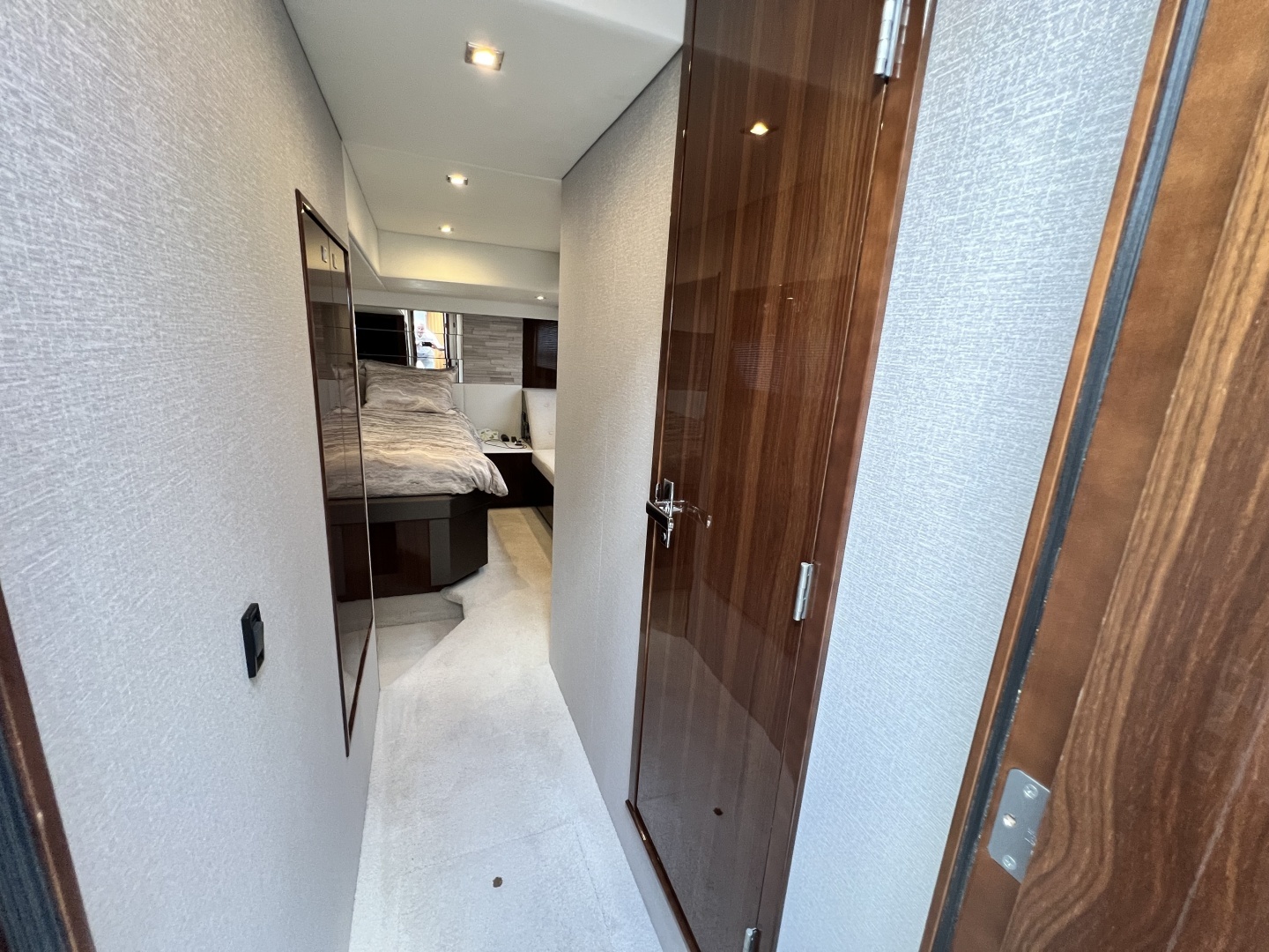 Cruisers Yachts 50 Cantius Yacht For Sale