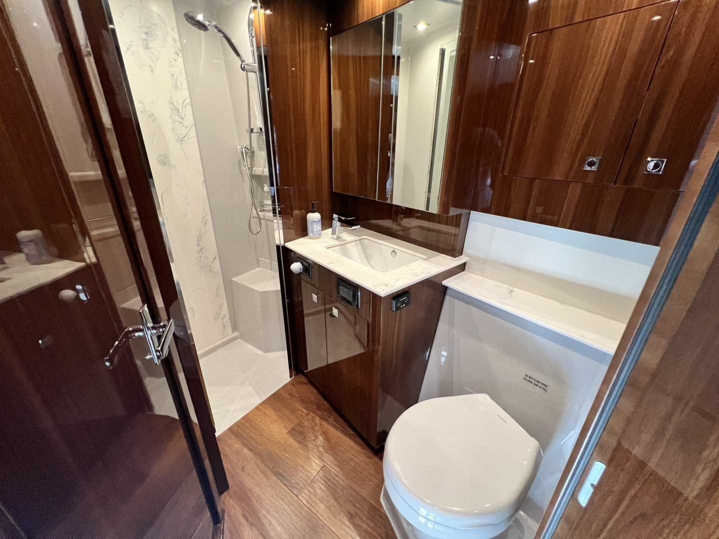 Cruisers Yachts 50 Cantius Yacht For Sale