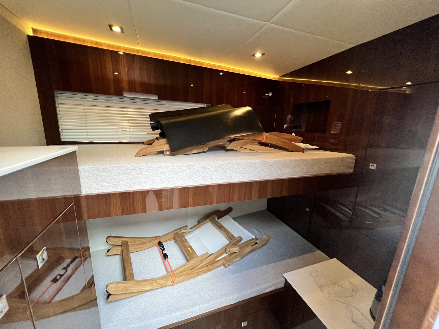 Cruisers Yachts 50 Cantius Yacht For Sale
