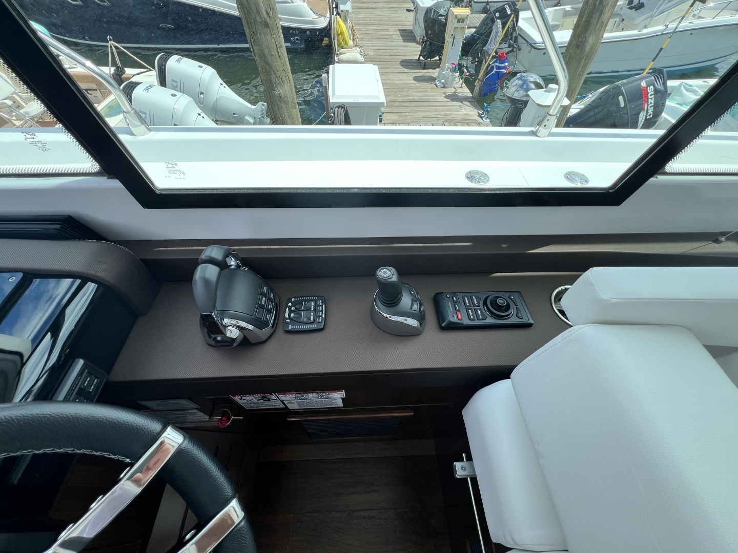 Cruisers Yachts 50 Cantius Yacht For Sale
