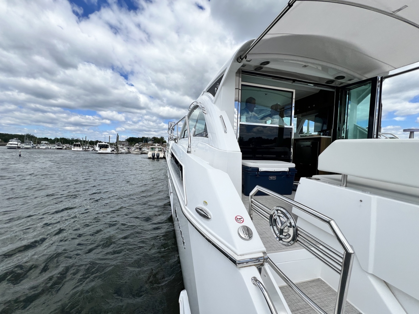 Cruisers Yachts 50 Cantius Yacht For Sale