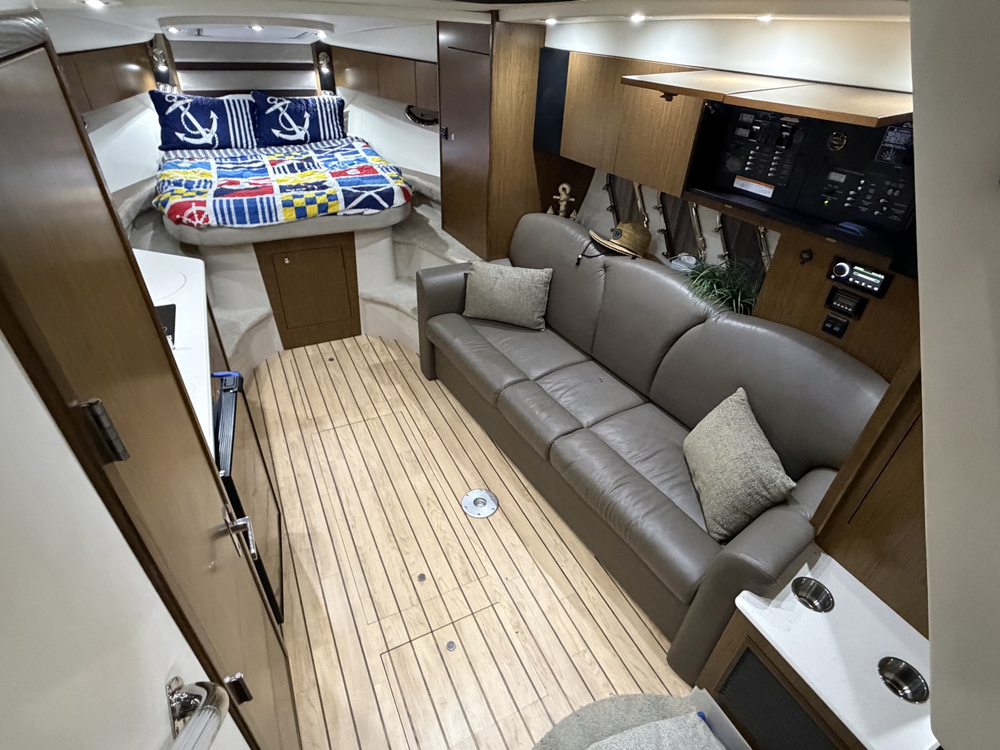 35ft Cruisers Yacht For Sale