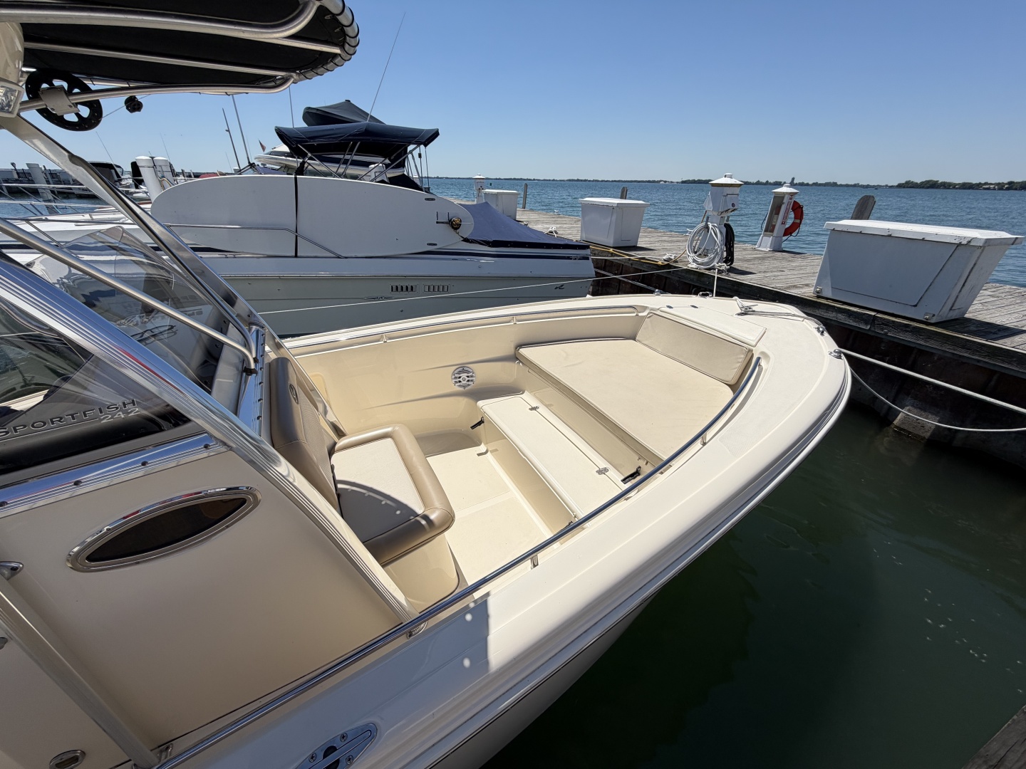 2007 Scout 242 Sportfish