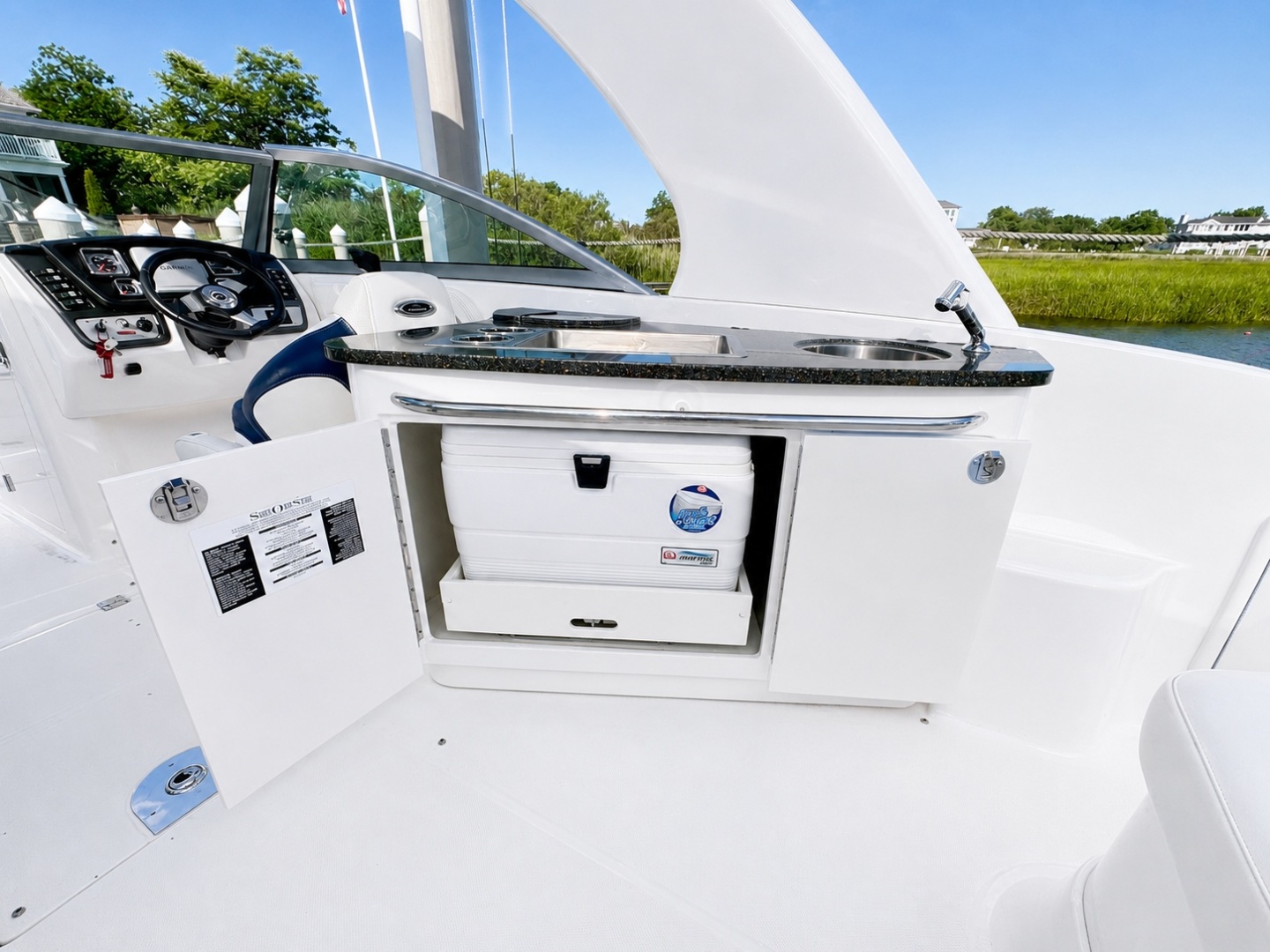 26ft Chaparral Yacht For Sale