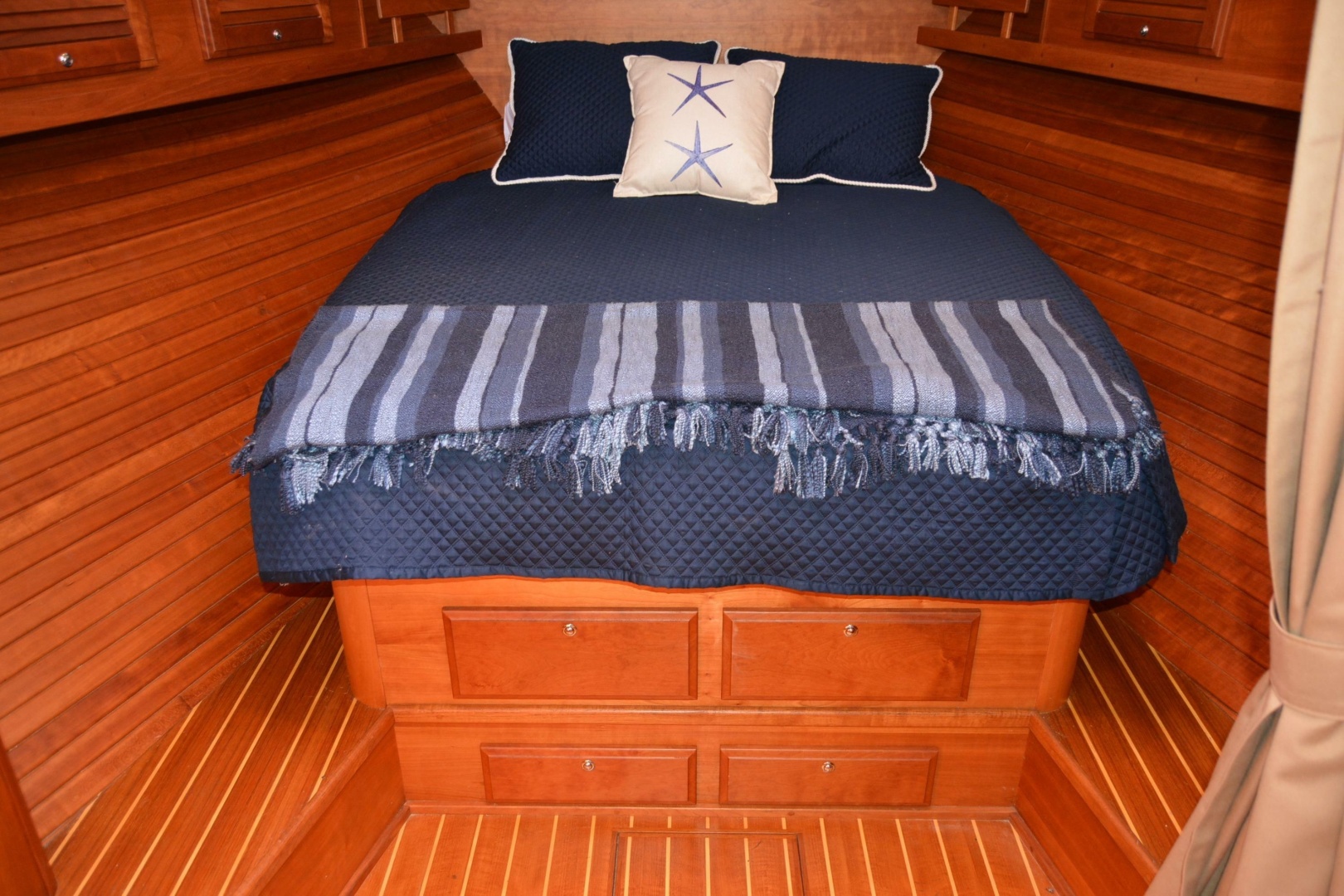 Serene 34ft Sabre Yacht For Sale