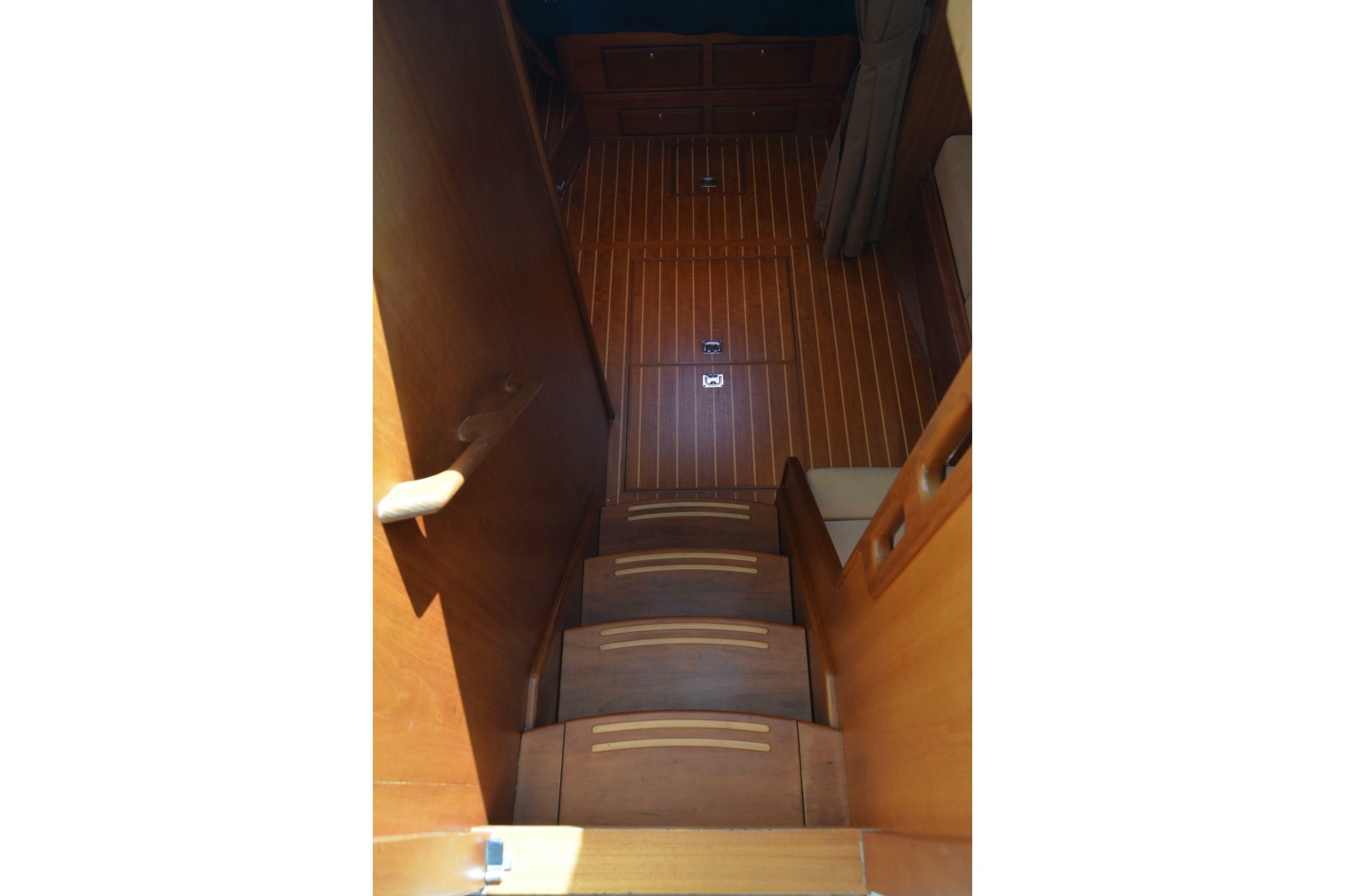 2009 Sabre 34 Express
