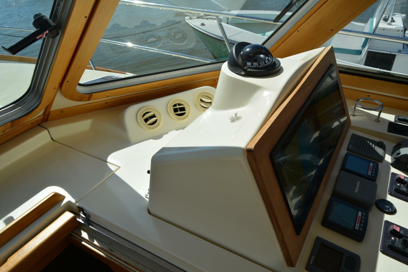 2009 Sabre 34 Express