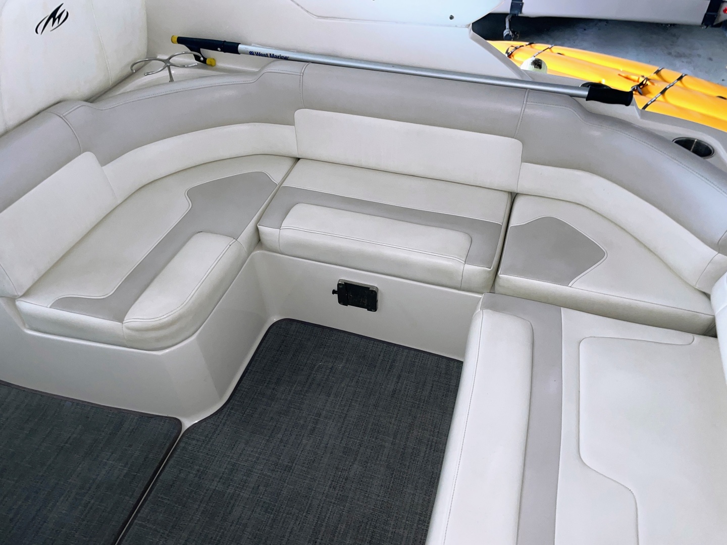 2010 Monterey 280 SCR