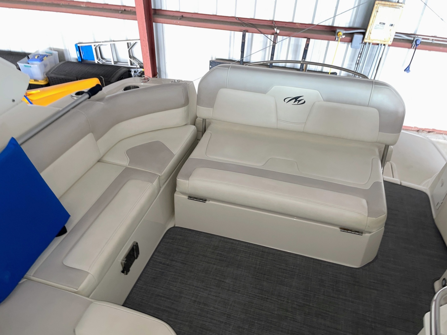 Trailer included 28ft Monterey Yacht For Sale